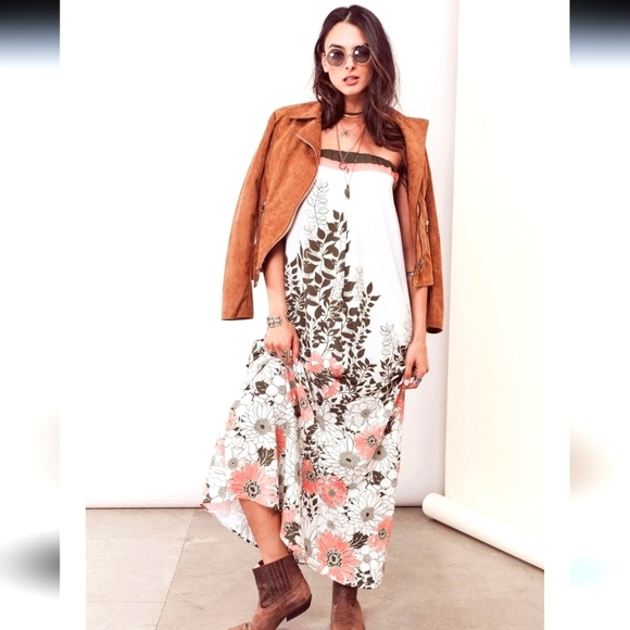 lovestitch Dresses & Skirts - Lovestitch Jania Strapless Floral Boho Maxi Dress